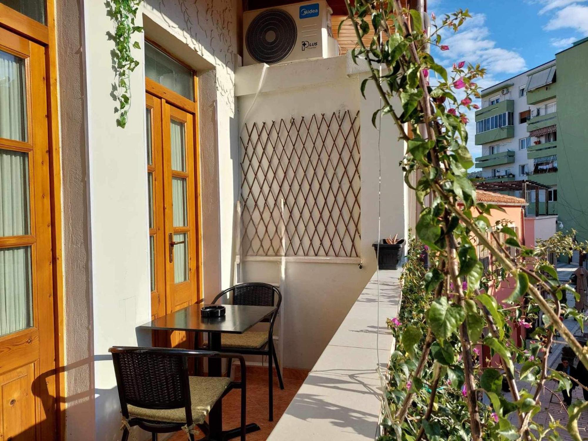 Godard Apartments Vlorë Exterior foto